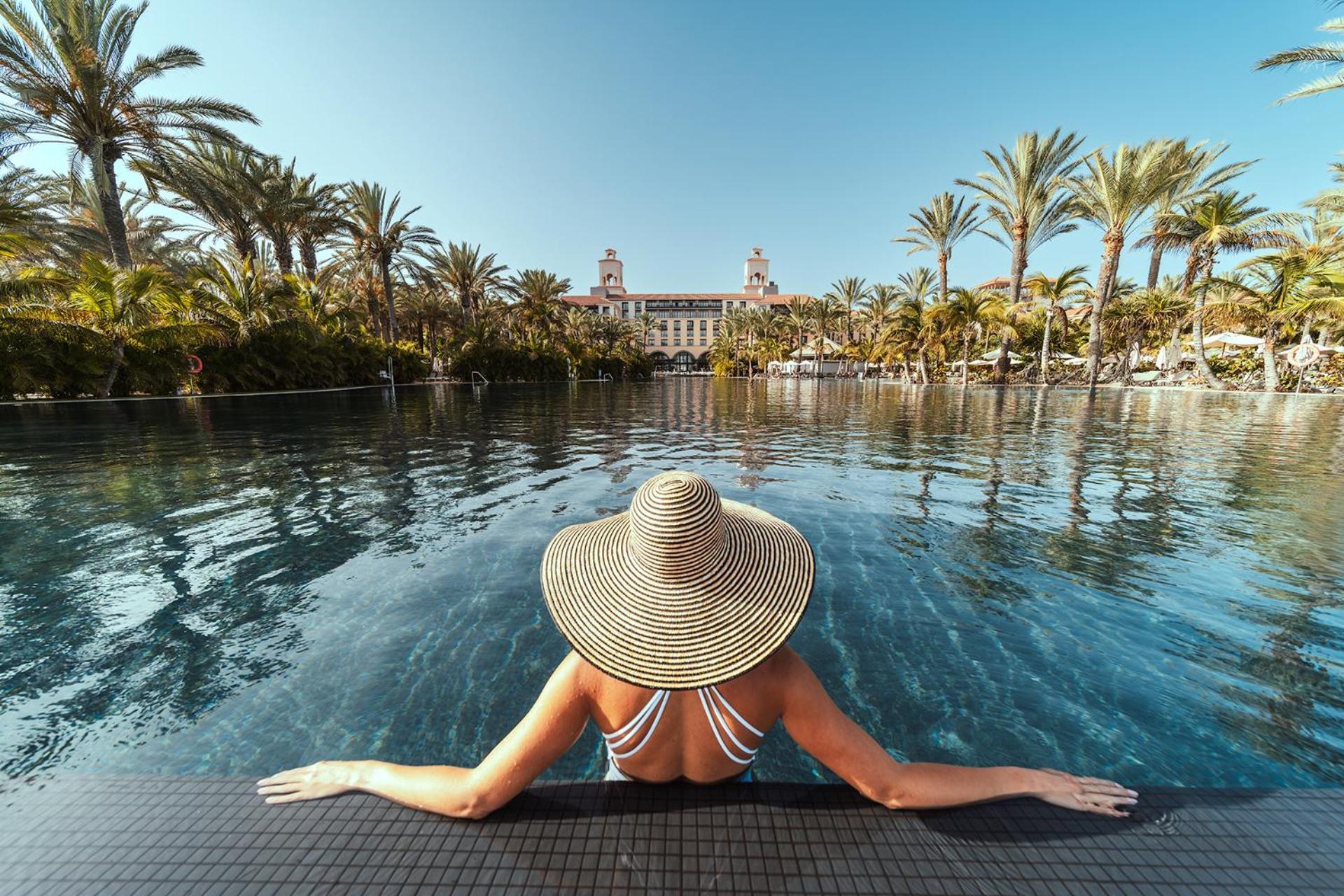 Lopesan Costa Meloneras Resort & Spa Bagian luar foto The resort's main pool